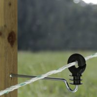 Izolatori pentru gard electric