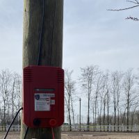 Aparate pentru gard electric