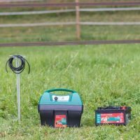 Aparate de gard electric cu acumulator de 12V